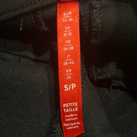 SPANX Black Ankle Cropped Pants with Elastic Waistband size Small Petite - Picture 13 of 14